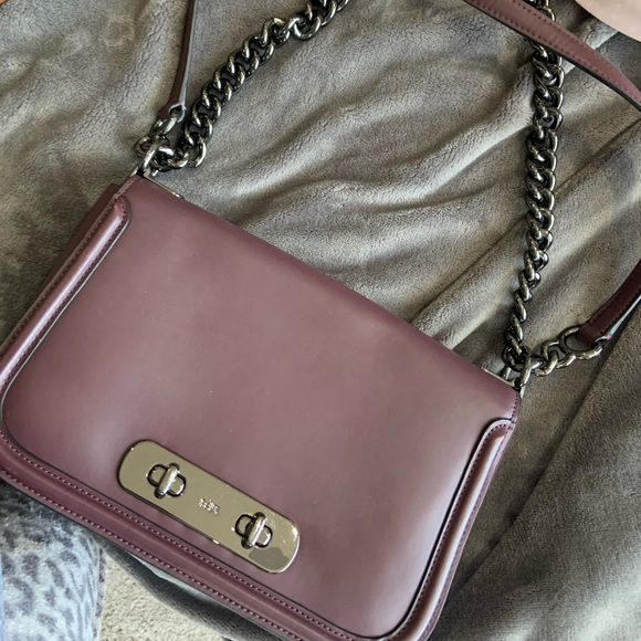 Coach matte leather bag - Picture 1 of 3